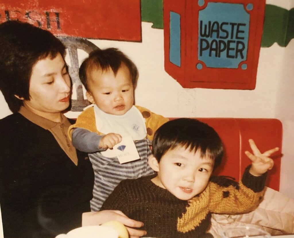 河井ゆずるの母親と弟さん