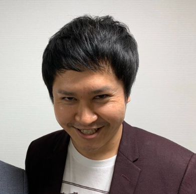 ドンデコルテ渡辺の目は斜視って本当？若い頃と比較してみた！