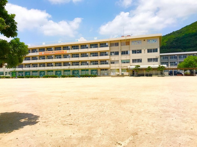 岡山市立芥子山小学校