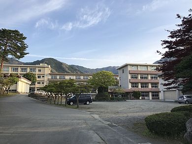 富士宮市立下吉田中学校