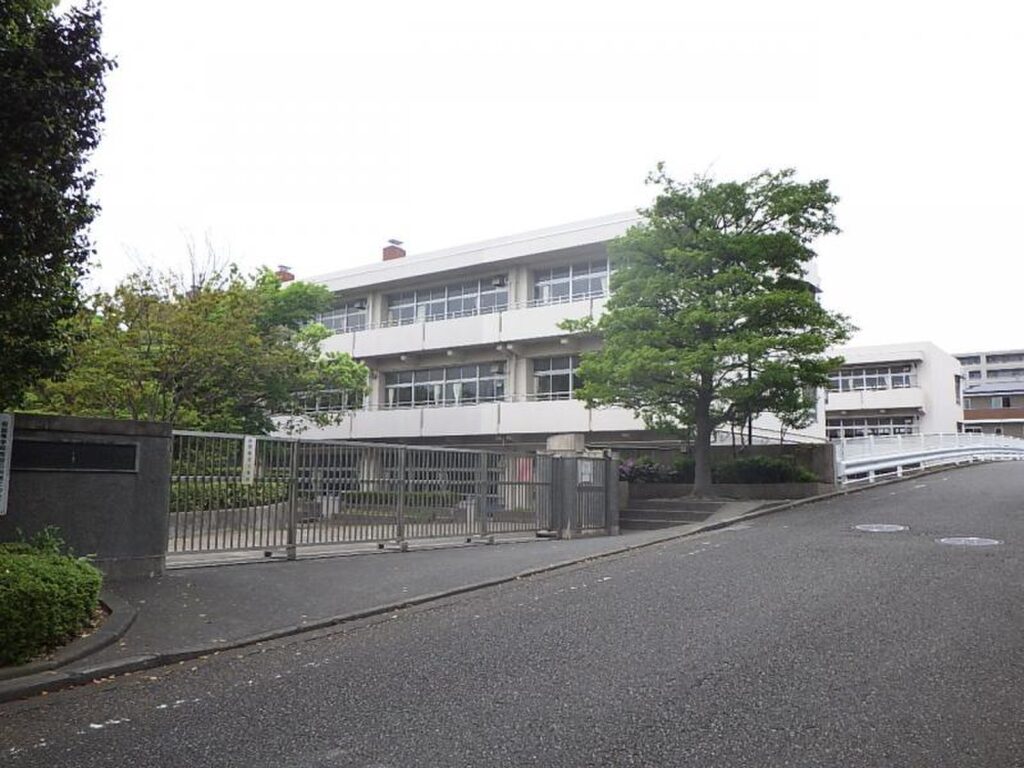 横浜市立新石川小学校