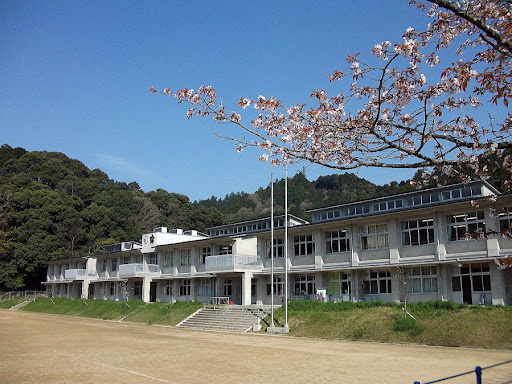 吉野町立吉野中学校