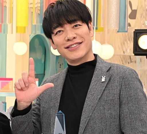 川島明